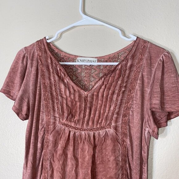 Knox Rose Womens Dusty Pink Short Sleeve Embroidered Top Size XS V-Neck Flowy - Picture 2 of 5